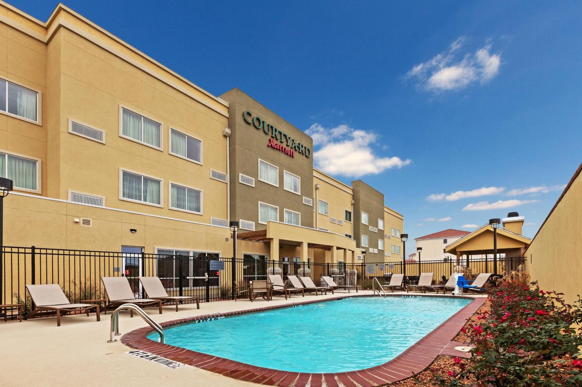 Courtyard By Marriott Odessa Hotel Exterior foto